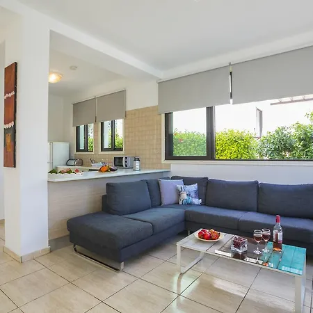 Holiday home Mylos 7 *