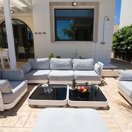 Hébergement de vacances Mylos 7