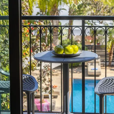 Vakantiehuis Mylos 7 *